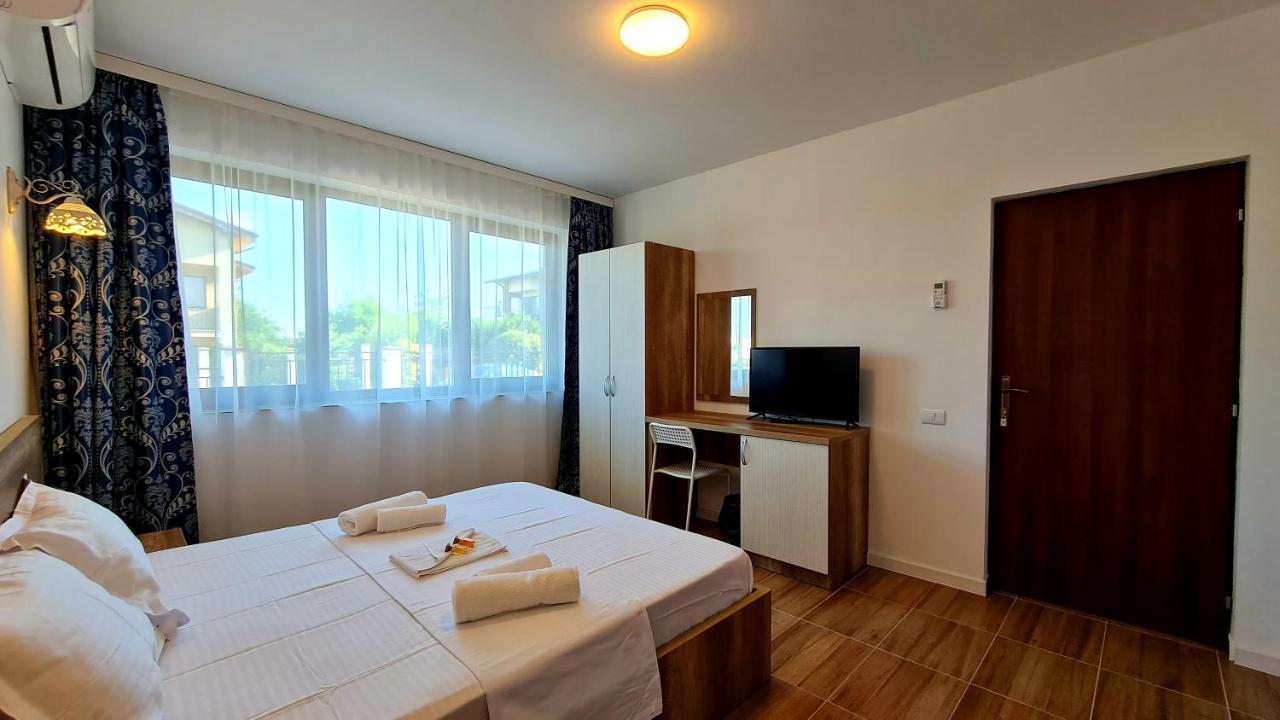 Elina2 Hotel เตคีร์กิโอล ภายนอก รูปภาพ