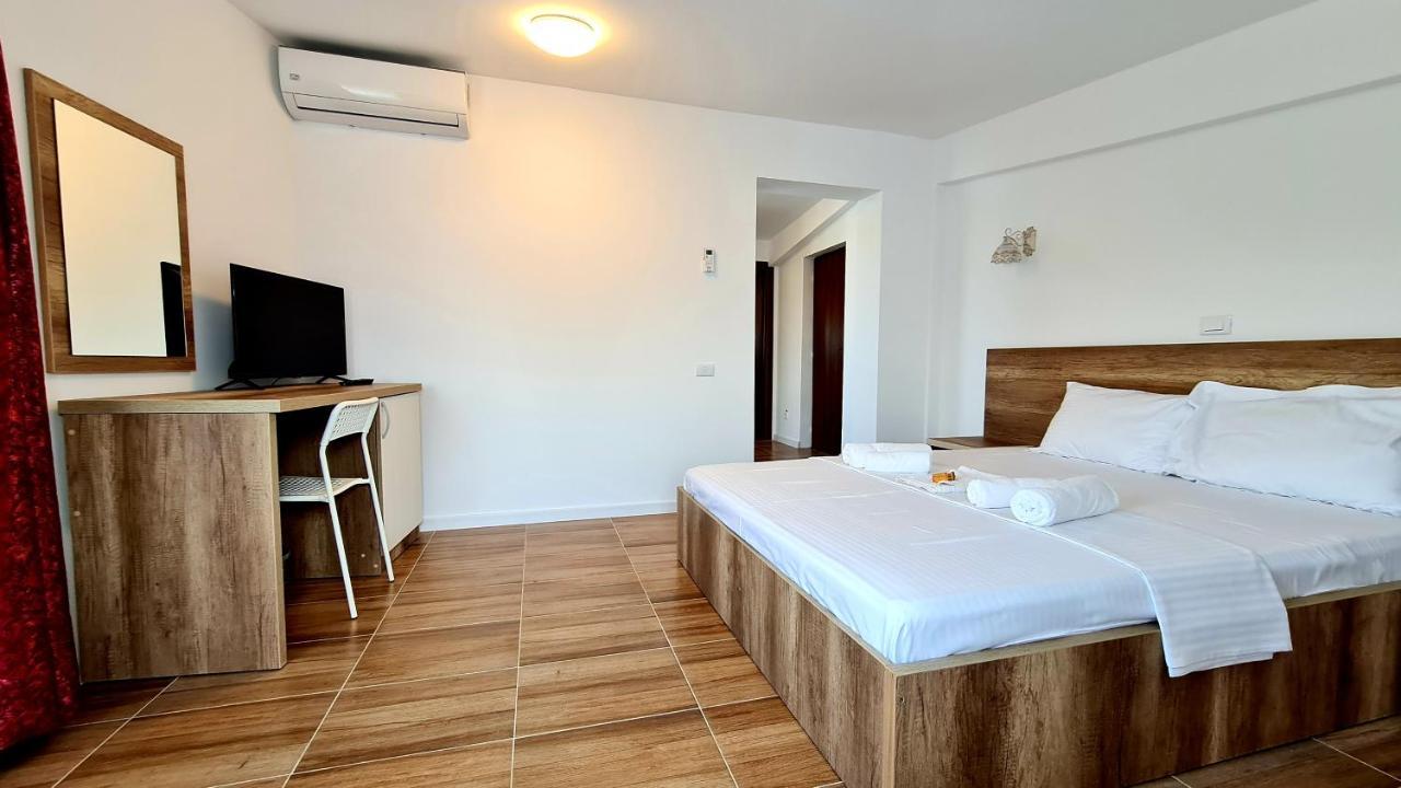 Elina2 Hotel เตคีร์กิโอล ภายนอก รูปภาพ