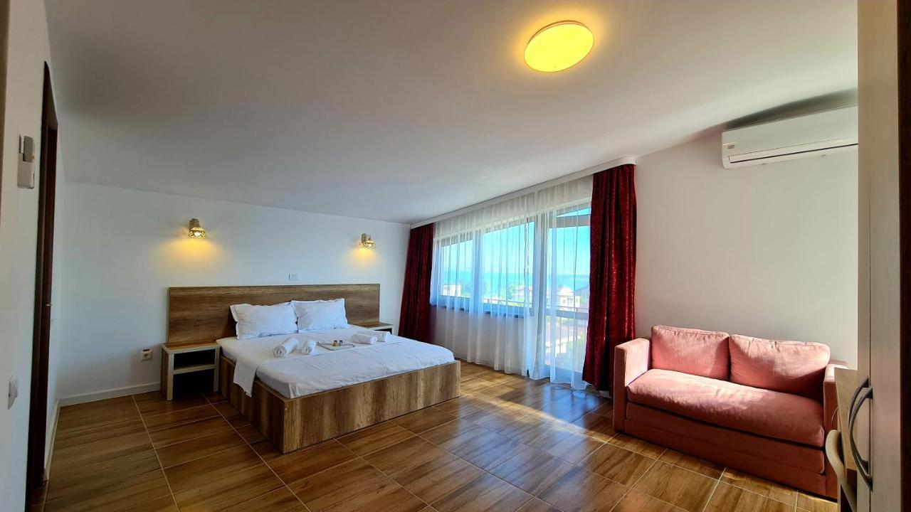 Elina2 Hotel เตคีร์กิโอล ภายนอก รูปภาพ