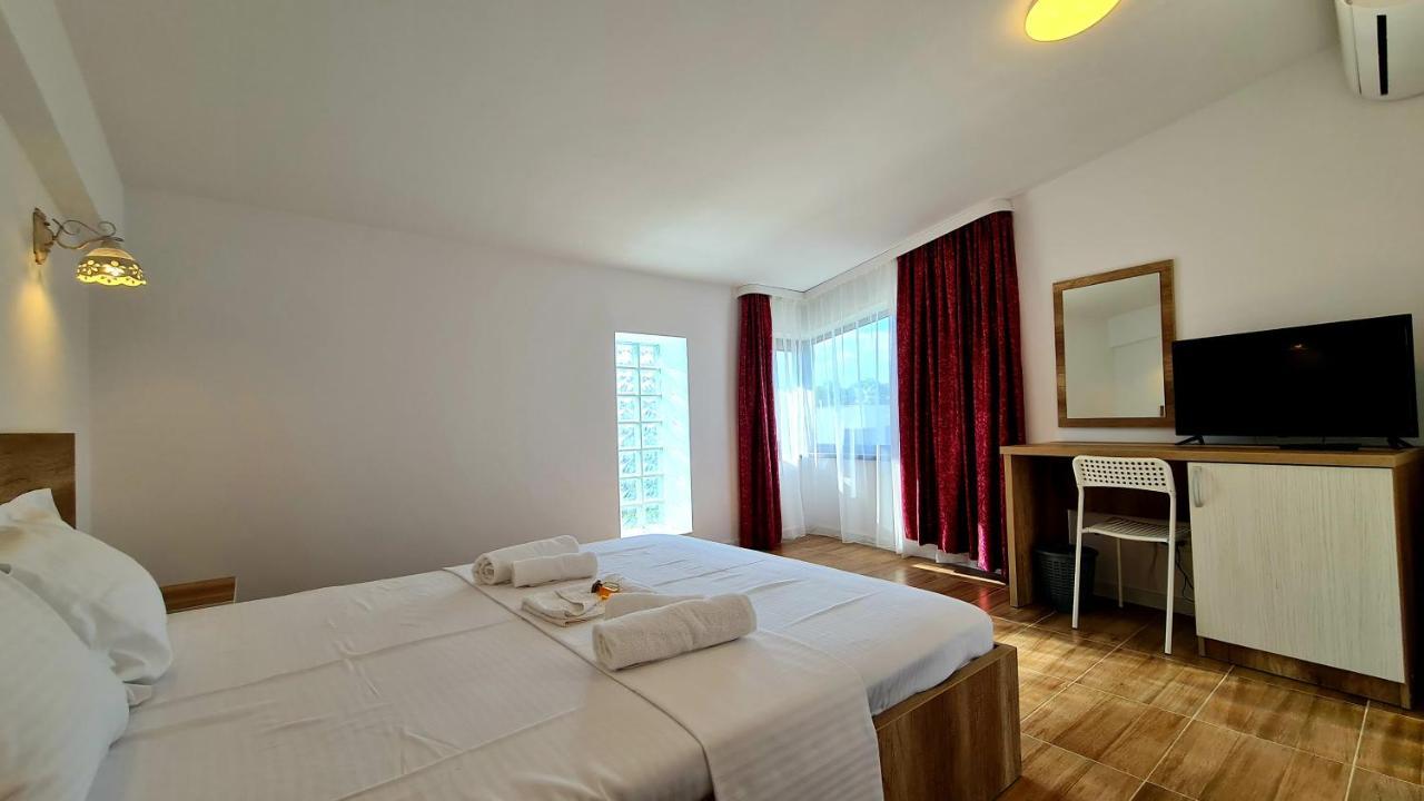 Elina2 Hotel เตคีร์กิโอล ภายนอก รูปภาพ